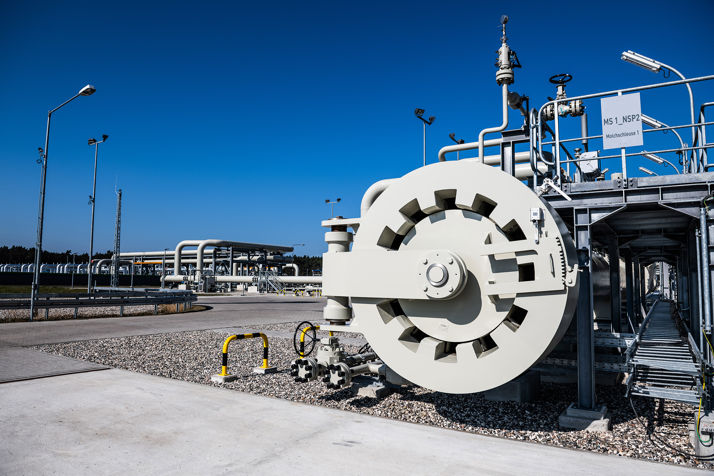 Industriefoto einer Gelände der Nord Stream 2 Anlandestation in Lubmin bei Greifswald, die eine Verbindung zwischen Nord Stream 2 und dem europäischen Erdgas-Pipelinenetz darstellt